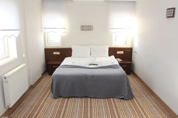 Imagen de la habitación del Grand Eras Hotel. Foto 11
