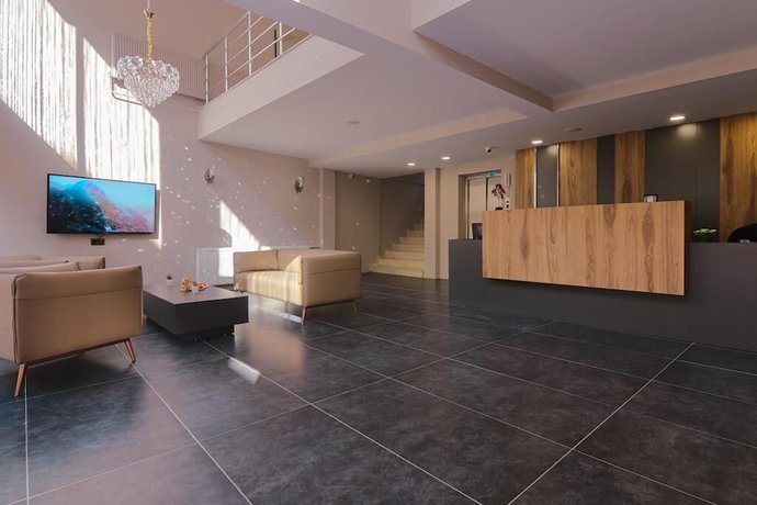 Imagen de la habitación del Grand Faik Hotel &Ccedil;eşme. Foto 9