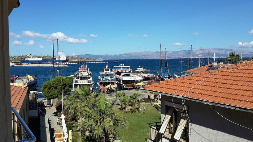 Imagen de la habitación del Grand Faik Hotel &Ccedil;eşme. Foto 11