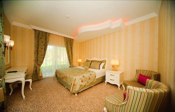 Imagen de la habitación del Grand G&ouml;cek Hotel. Foto 6