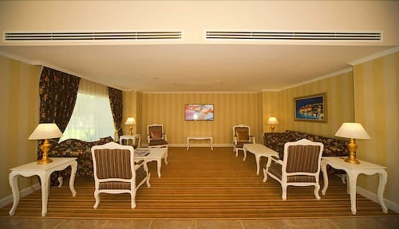 Imagen de los interiores del Grand G&ouml;cek Hotel. Foto 18