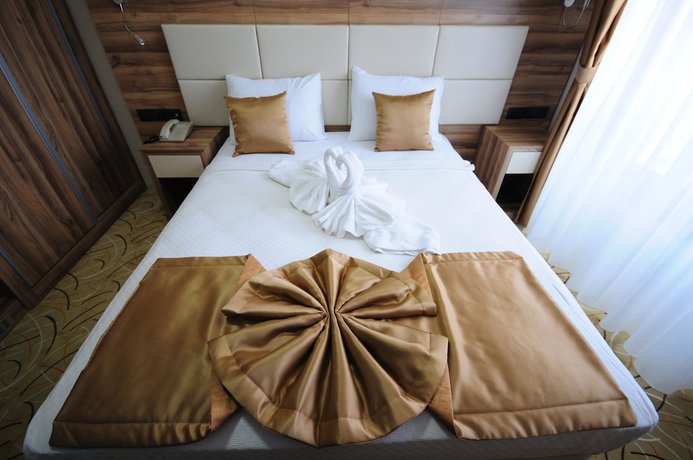 Imagen de la habitación del Grand Hekimoglu Hotel. Foto 8