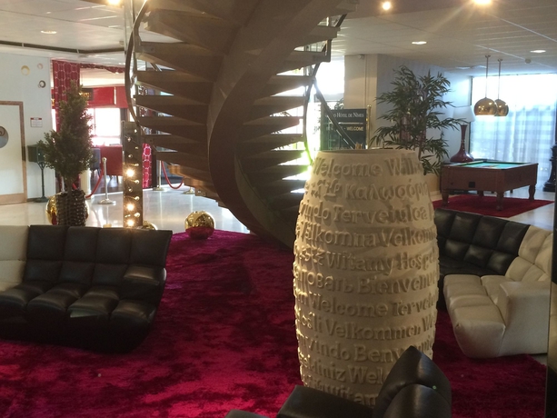 Imagen de los interiores del Grand Hôtel De Nîmes. Foto 12