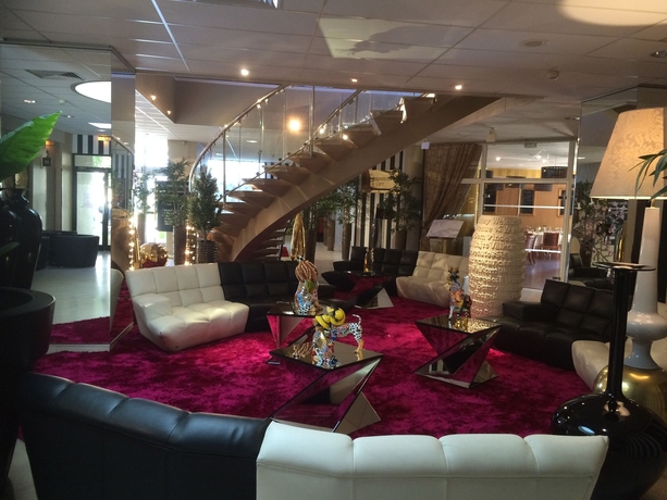 Imagen de los interiores del Grand Hôtel De Nîmes. Foto 13