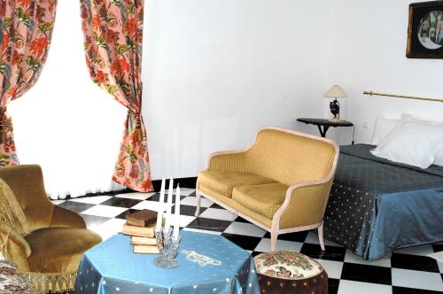 Imagen de la habitación del Grand Hôtel Des Ambassadeurs. Foto 7