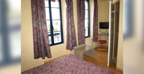 Imagen de la habitación del Grand Hotel, Guichen. Foto 6