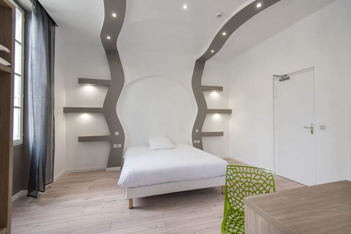 Imagen general del Grand Hotel, Sainte-Foy-la-Grande. Foto 1