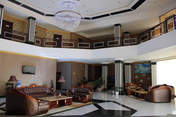 Imagen de los interiores del Grand Hotel Zarafshan. Foto 20