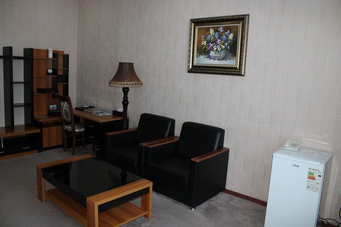 Imagen de la habitación del Grand Hotel Zarafshan. Foto 16