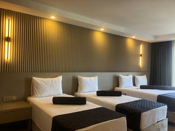 Imagen general del Grand Iska Hotel. Foto 9
