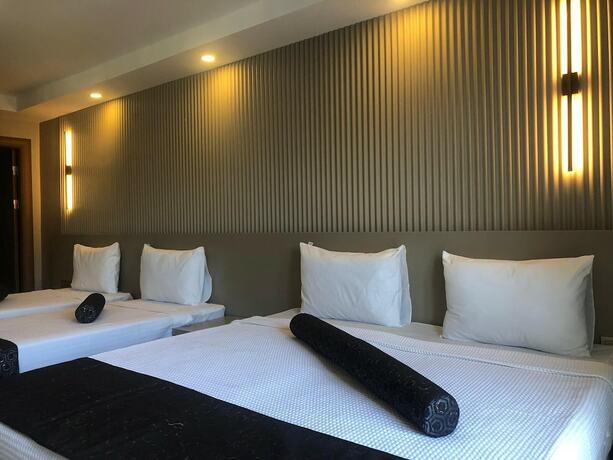 Imagen de la habitación del Grand Iska Hotel. Foto 19