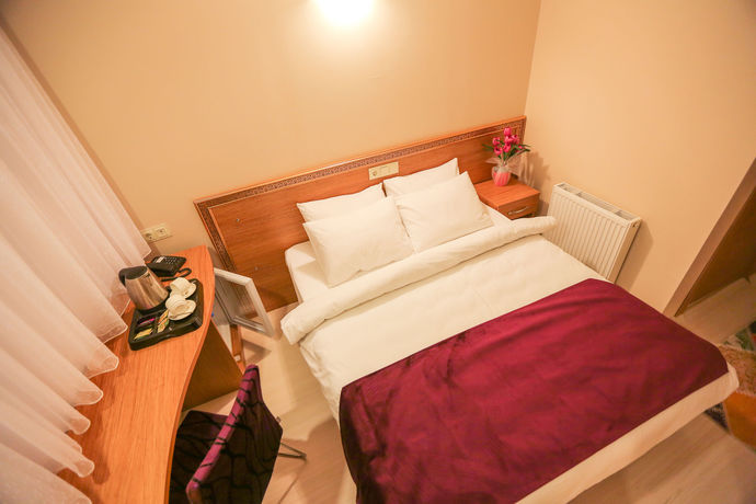 Imagen de la habitación del Grand Istanbul Airport Hotel. Foto 10