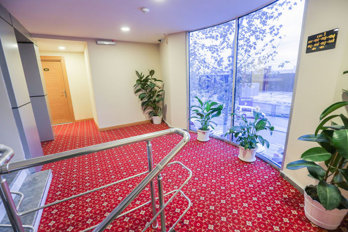 Imagen del bar/restaurante del Grand Istanbul Airport Hotel. Foto 2