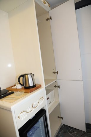 Imagen de la habitación del Grand Kavi Hotel. Foto 5