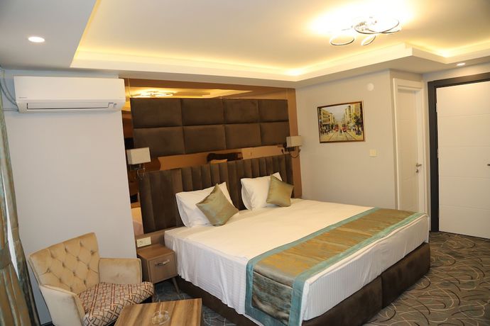 Imagen de la habitación del Grand Kavi Hotel. Foto 7