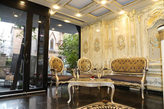 Imagen de los interiores del Grand Kavi Hotel. Foto 20