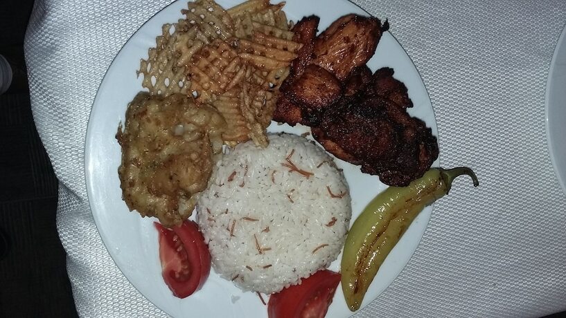 Imagen del bar/restaurante del Grand Kent Otel. Foto 19