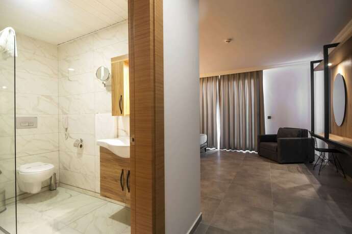 Imagen de la habitación del Grand Kolibri Prestige Spa. Foto 15