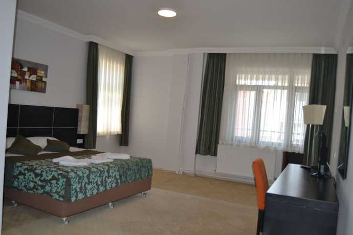 Imagen de la habitación del Grand Krone Hotel. Foto 11