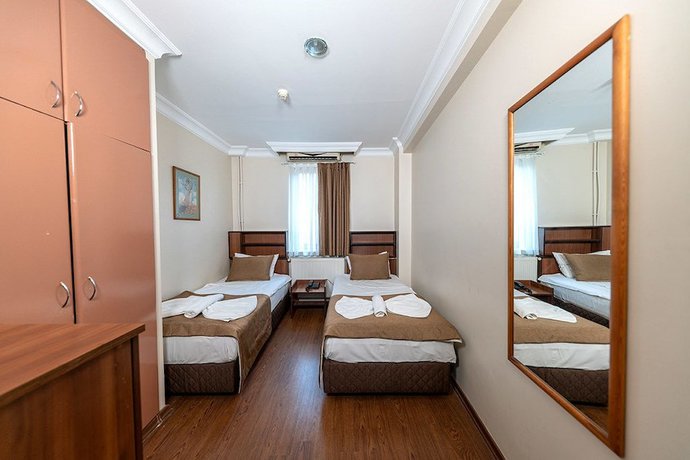 Imagen de la habitación del Grand Kybele Hotel. Foto 2