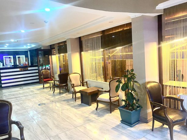 Imagen de los interiores del Grand Lara Hotel. Foto 15
