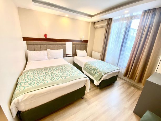 Imagen de la habitación del Grand Lara Hotel. Foto 11