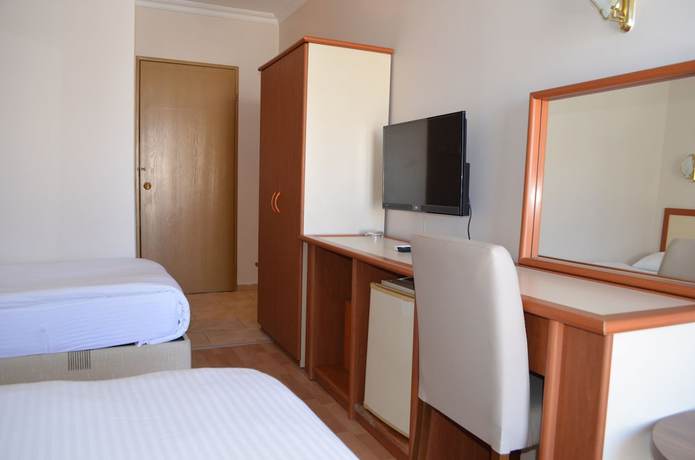 Imagen de la habitación del Grand Milano Hotel, Ayvalik. Foto 2