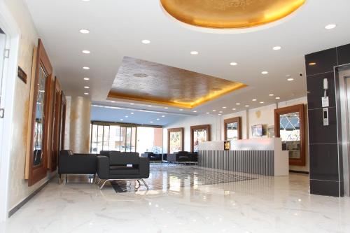 Imagen general del Grand Niki Hotel & Spa. Foto 15