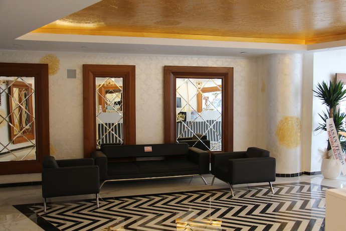 Imagen de los interiores del Grand Niki Hotel and Spa. Foto 15