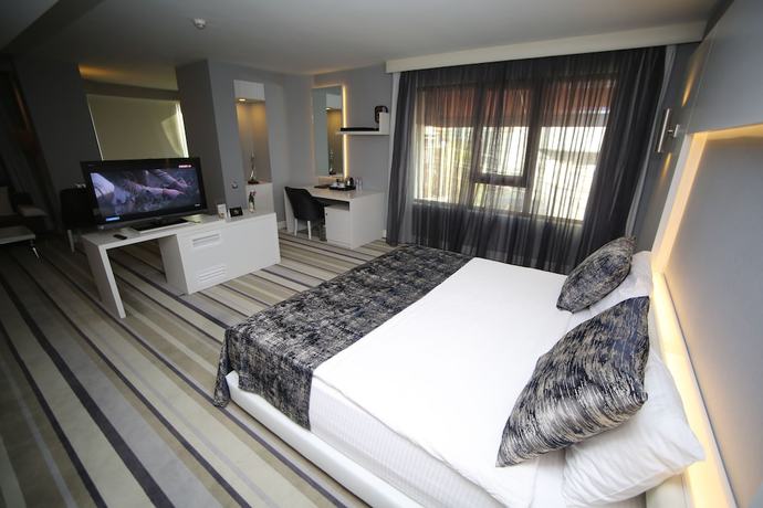 Imagen de la habitación del Grand Nora Hotel. Foto 3