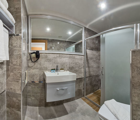 Imagen de los interiores del Grand Palace Hotel. Foto 16