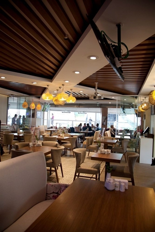 Imagen del bar/restaurante del Grand Plaza, Esenyurt. Foto 4