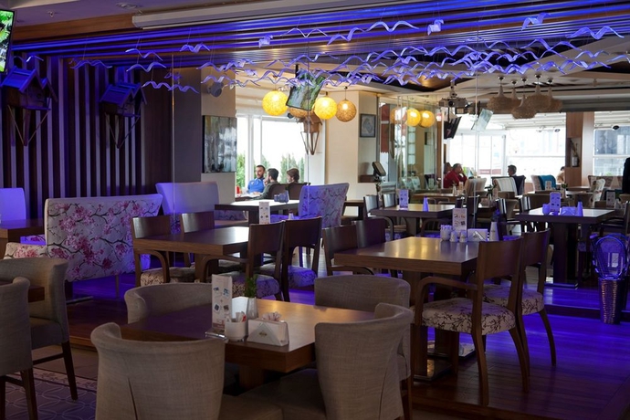 Imagen del bar/restaurante del Grand Plaza, Esenyurt. Foto 5