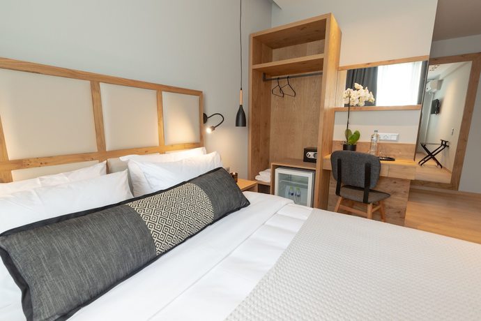 Imagen de la habitación del Grand Port Suites Thessaloniki. Foto 4