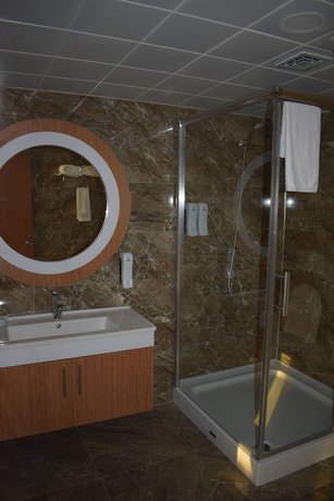 Imagen de la habitación del Grand Rimedya Hotel Bursa. Foto 6