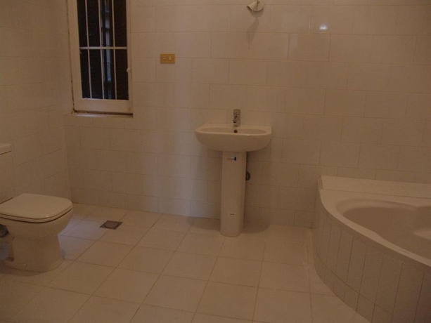 Imagen de la habitación del Grand Royal, El Cairo. Foto 9