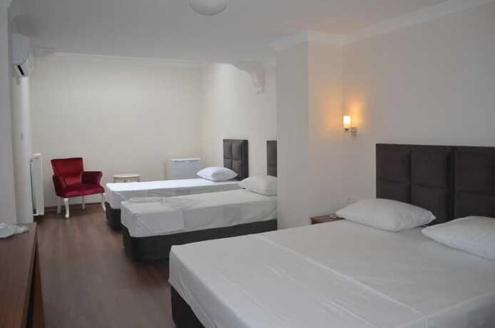 Imagen de la habitación del Grand Safir Hotel. Foto 14