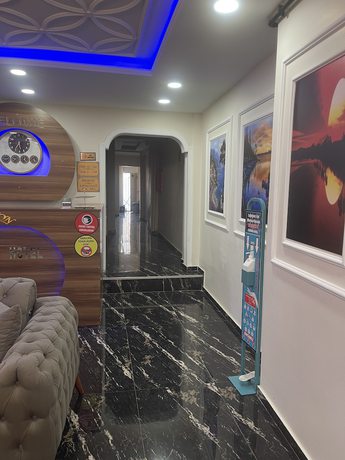 Imagen de los interiores del Grand Sami Hotel. Foto 16