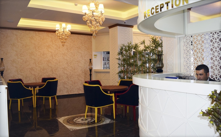 Imagen de los interiores del Grand Sera Hotel. Foto 15