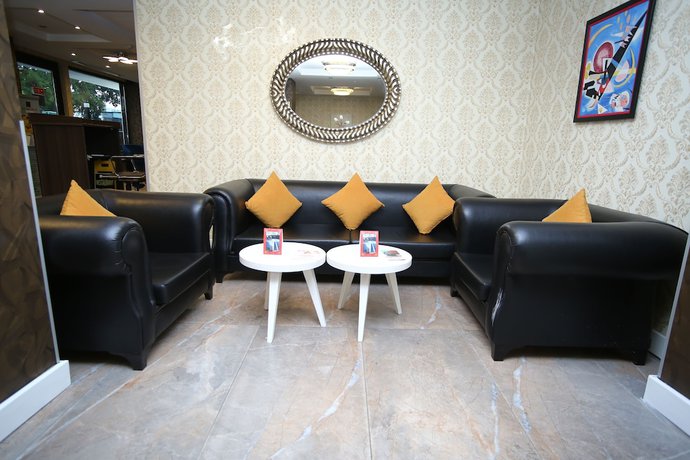 Imagen de los interiores del Grand Silay Hotel. Foto 17