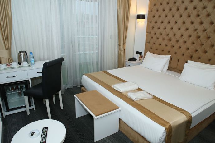 Imagen de la habitación del Grand Silay Hotel. Foto 7