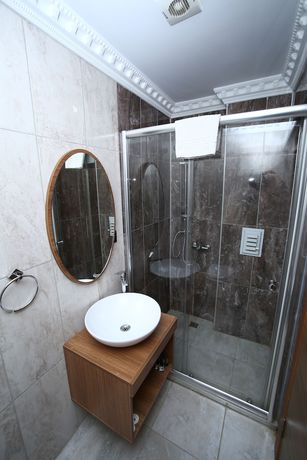 Imagen de la habitación del Grand Silay Hotel. Foto 8