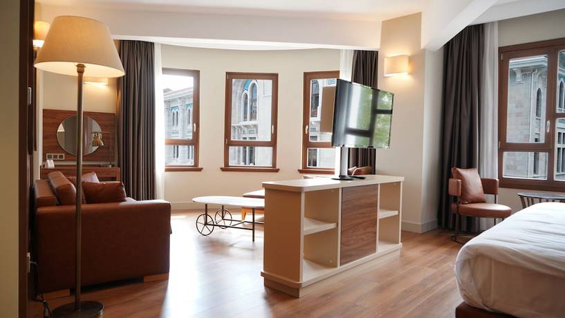 Imagen de la habitación del Grand Sirkeci Hotel. Foto 18