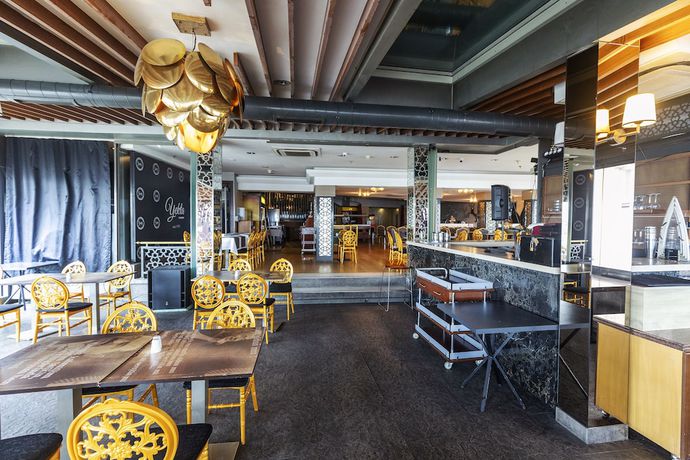 Imagen del bar/restaurante del Grand Star Hotel Premium. Foto 3