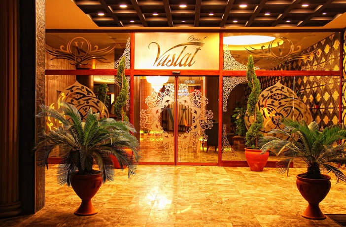 Imagen de los interiores del Grand Vuslat Hotel. Foto 15