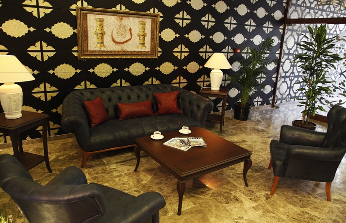 Imagen de los interiores del Grand Vuslat Hotel. Foto 17