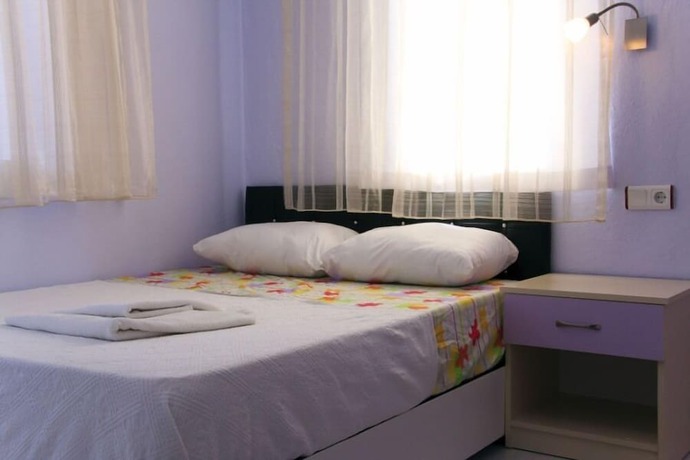 Imagen de la habitación del Grand World Hotel. Foto 7