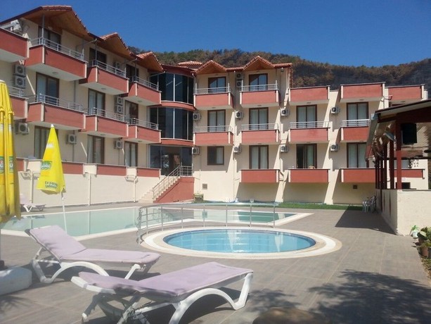 Imagen de la piscina del Grand Yazici Hotel Adrasan. Foto 20