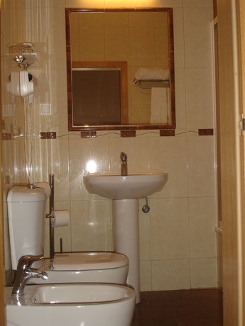 Imagen de la habitación del Grande Pensão Alcobia. Foto 7