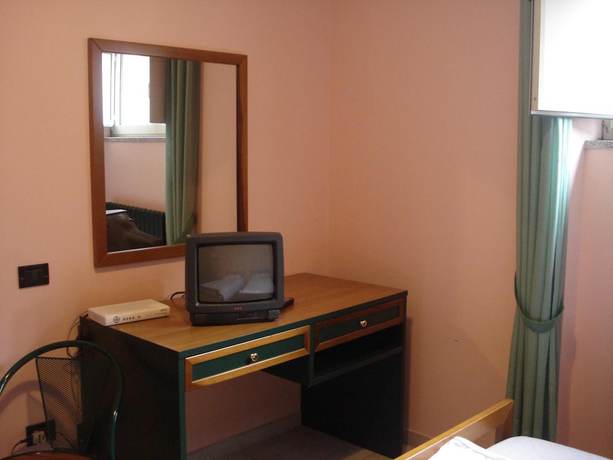 Imagen de la habitación del Grandinetti Hotel. Foto 18